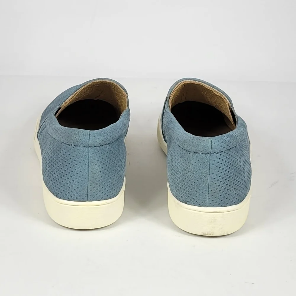 Naturalizer Slip On Sneaker #317 Size 7M
